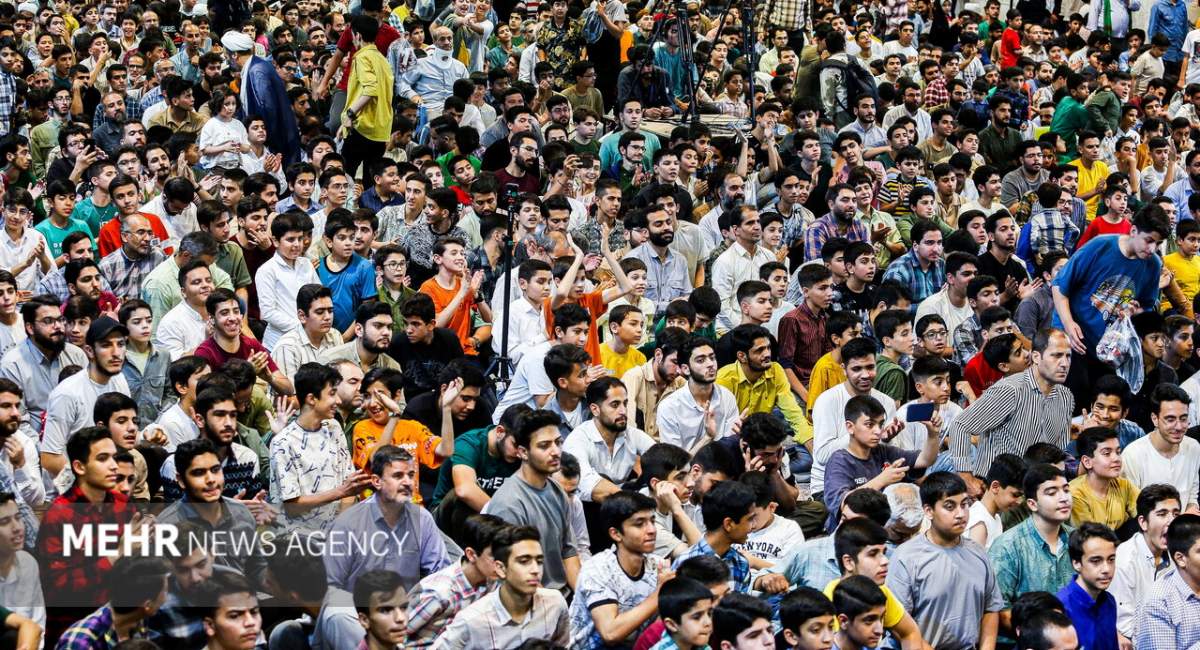 جشن هلهله فرشتهها در قم جشن هلهله فرشتهها در قم